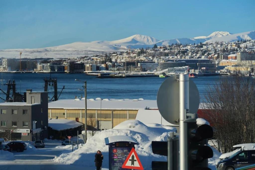 New Magnificent View Apartment Near The Centre Tromsø Esterno foto