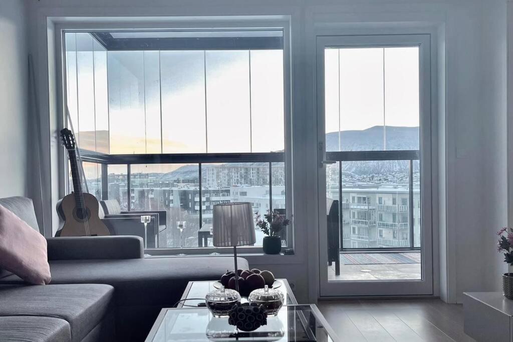 New Magnificent View Apartment Near The Centre Tromsø Esterno foto